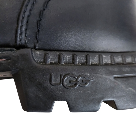 EUC UGG MEN'S SIZE 9 BLACK HARTSVILLE WATERPROOF SHEEPSKIN LEATHER BOOTS 5626 - Picture 7 of 14